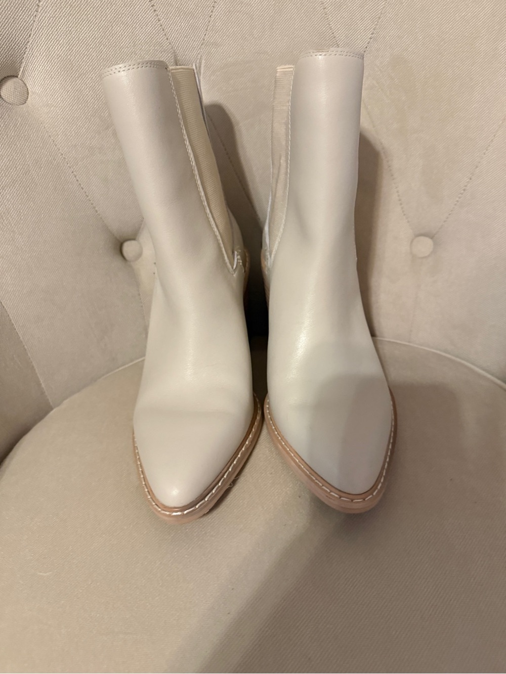 Crown Vintage Cream Leather Block Heel Chelsea Boot - Picture 2 of 4